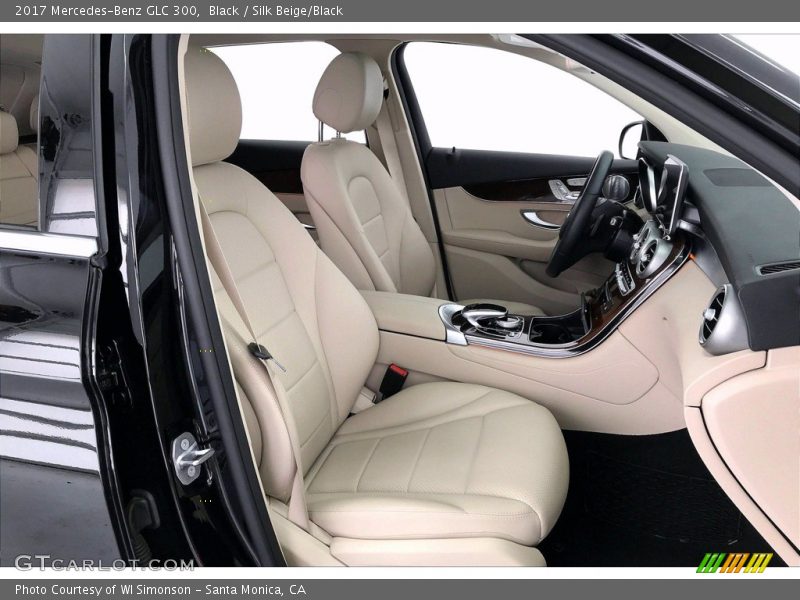 Black / Silk Beige/Black 2017 Mercedes-Benz GLC 300
