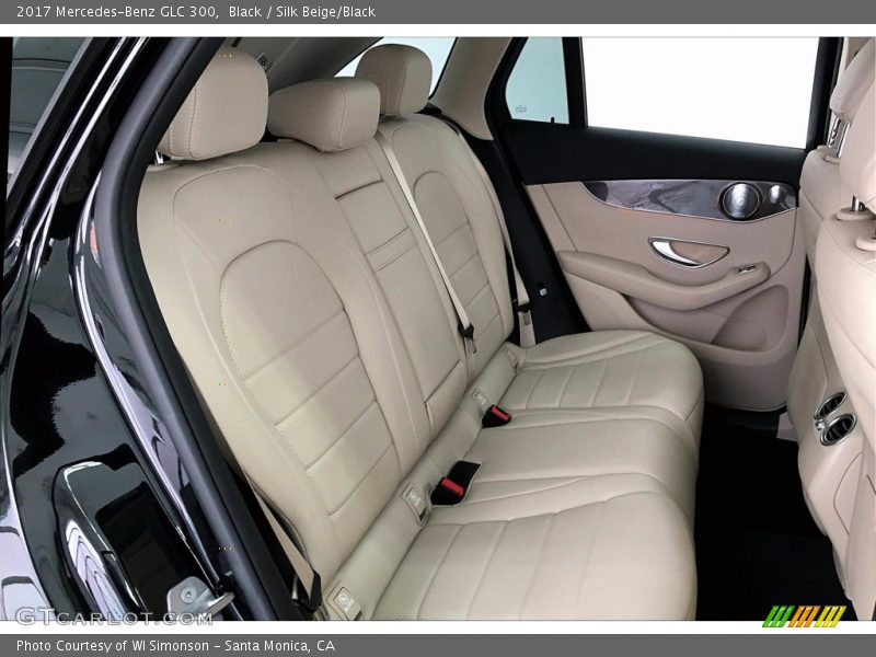 Black / Silk Beige/Black 2017 Mercedes-Benz GLC 300