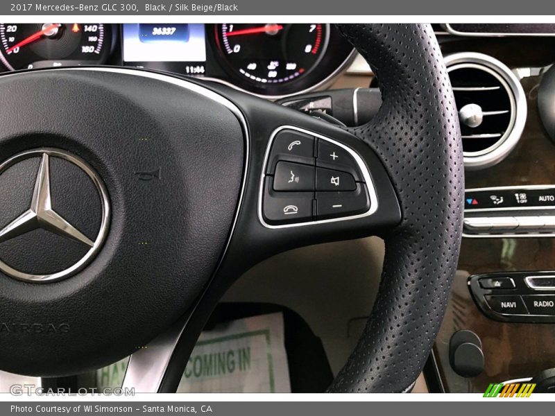 Black / Silk Beige/Black 2017 Mercedes-Benz GLC 300