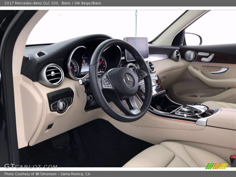 Black / Silk Beige/Black 2017 Mercedes-Benz GLC 300