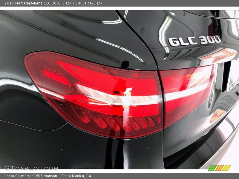 Black / Silk Beige/Black 2017 Mercedes-Benz GLC 300