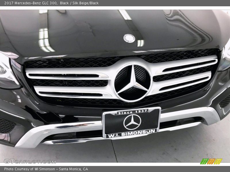 Black / Silk Beige/Black 2017 Mercedes-Benz GLC 300
