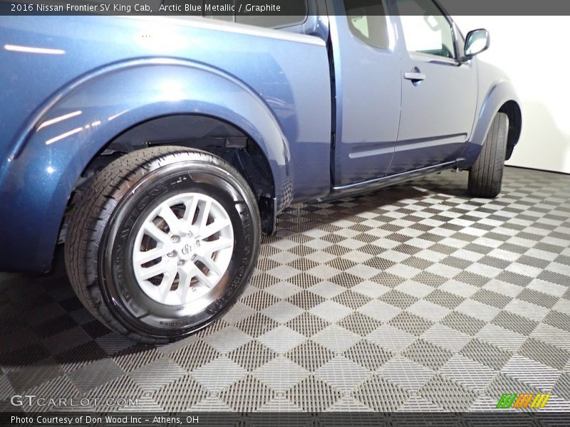 Arctic Blue Metallic / Graphite 2016 Nissan Frontier SV King Cab