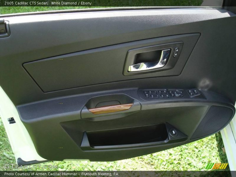 White Diamond / Ebony 2005 Cadillac CTS Sedan