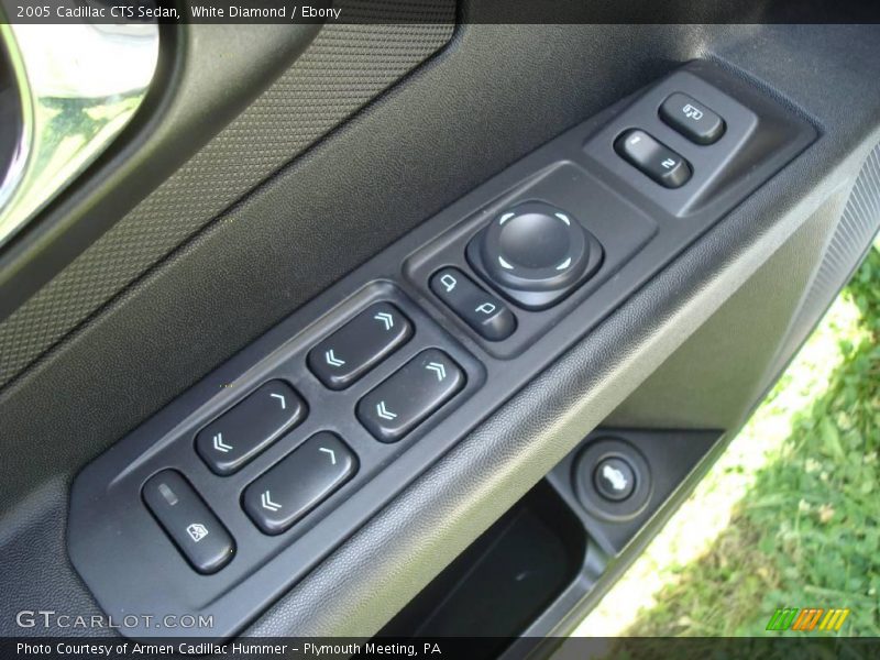White Diamond / Ebony 2005 Cadillac CTS Sedan