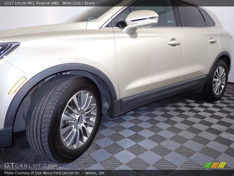 White Gold / Ebony 2017 Lincoln MKC Reserve AWD