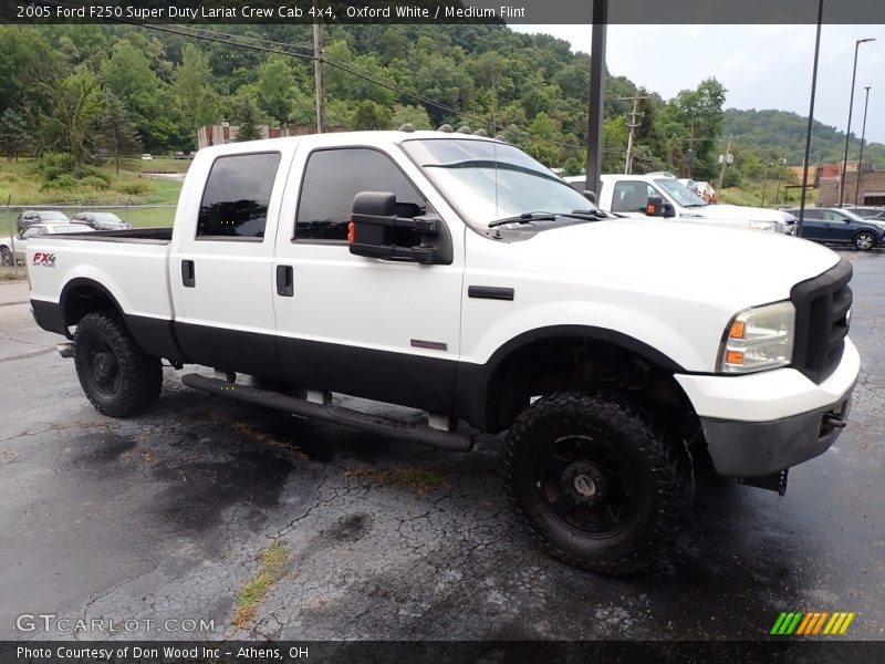 Oxford White / Medium Flint 2005 Ford F250 Super Duty Lariat Crew Cab 4x4