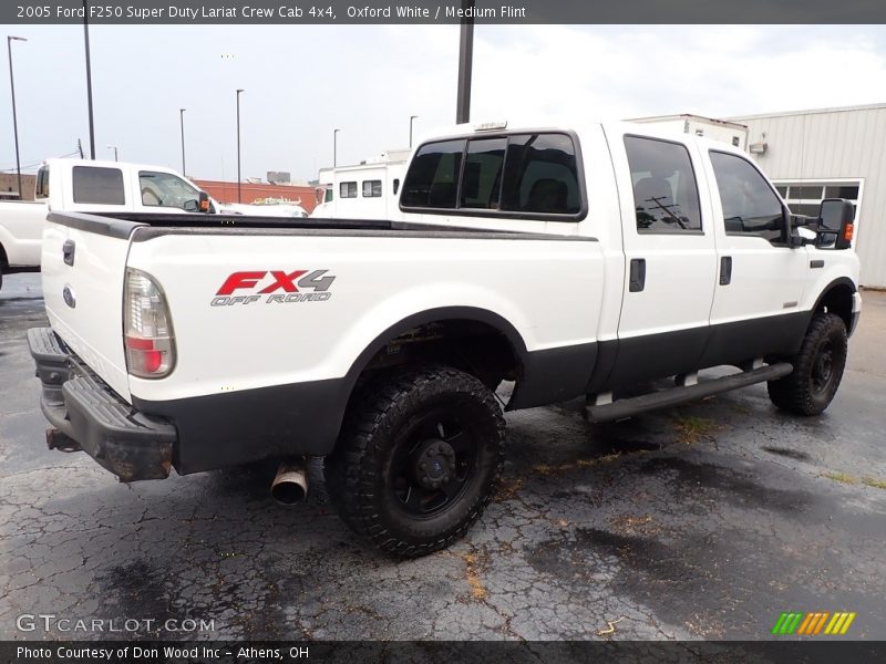 Oxford White / Medium Flint 2005 Ford F250 Super Duty Lariat Crew Cab 4x4