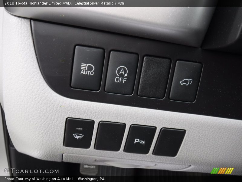 Celestial Silver Metallic / Ash 2018 Toyota Highlander Limited AWD