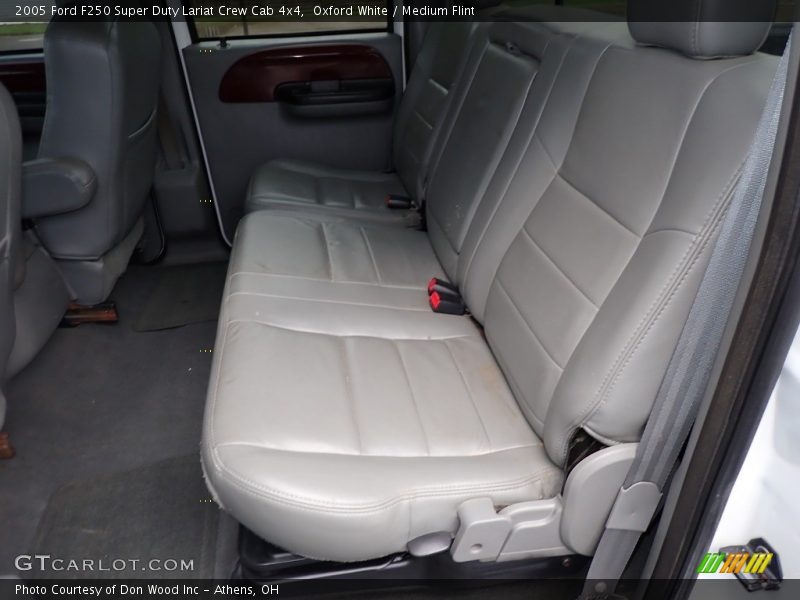 Oxford White / Medium Flint 2005 Ford F250 Super Duty Lariat Crew Cab 4x4