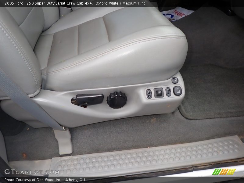 Oxford White / Medium Flint 2005 Ford F250 Super Duty Lariat Crew Cab 4x4