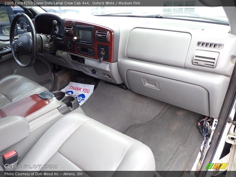 Oxford White / Medium Flint 2005 Ford F250 Super Duty Lariat Crew Cab 4x4