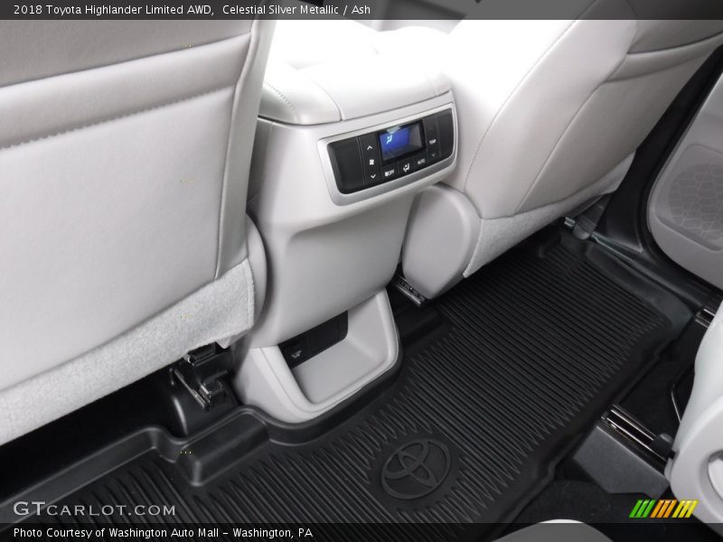 Celestial Silver Metallic / Ash 2018 Toyota Highlander Limited AWD