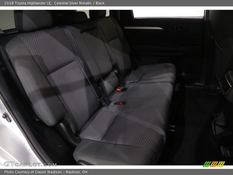 Celestial Silver Metallic / Black 2018 Toyota Highlander LE