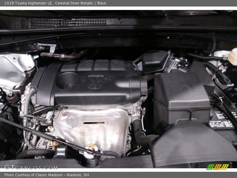 Celestial Silver Metallic / Black 2018 Toyota Highlander LE