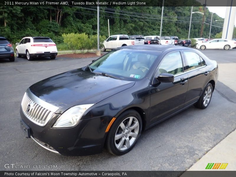 Front 3/4 View of 2011 Milan V6 Premier AWD