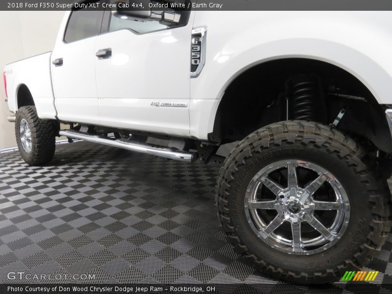 Oxford White / Earth Gray 2018 Ford F350 Super Duty XLT Crew Cab 4x4