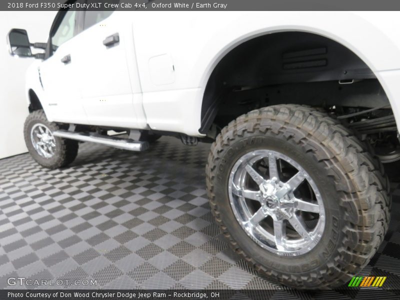 Oxford White / Earth Gray 2018 Ford F350 Super Duty XLT Crew Cab 4x4
