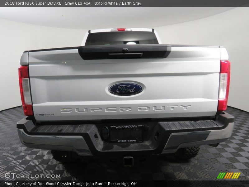Oxford White / Earth Gray 2018 Ford F350 Super Duty XLT Crew Cab 4x4
