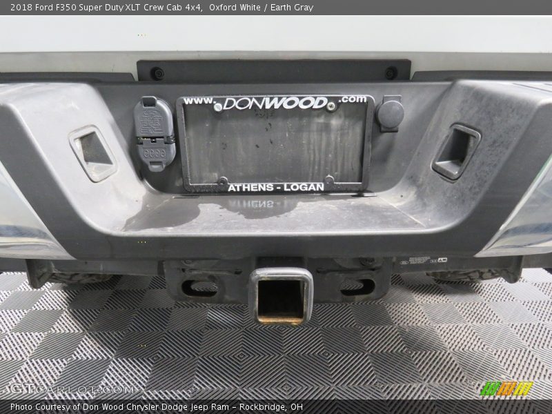 Oxford White / Earth Gray 2018 Ford F350 Super Duty XLT Crew Cab 4x4