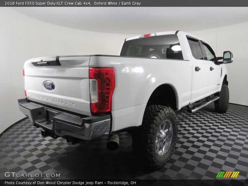 Oxford White / Earth Gray 2018 Ford F350 Super Duty XLT Crew Cab 4x4