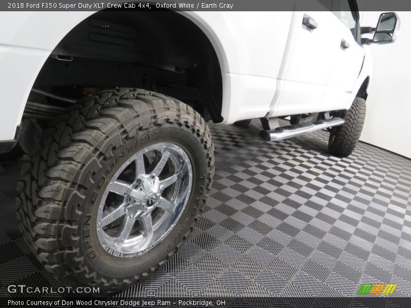 Oxford White / Earth Gray 2018 Ford F350 Super Duty XLT Crew Cab 4x4