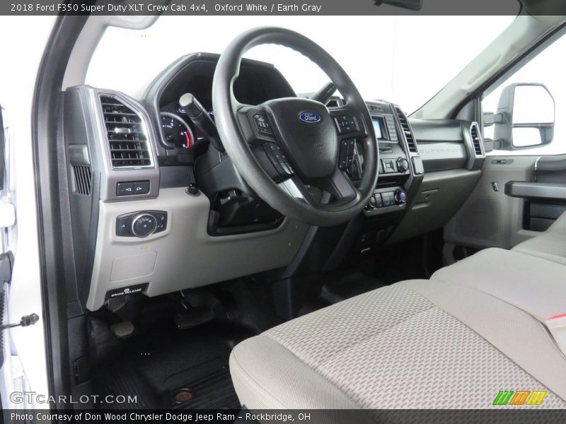 Oxford White / Earth Gray 2018 Ford F350 Super Duty XLT Crew Cab 4x4