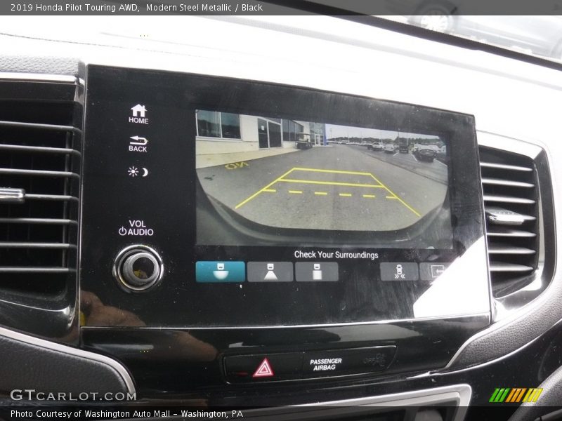 Modern Steel Metallic / Black 2019 Honda Pilot Touring AWD