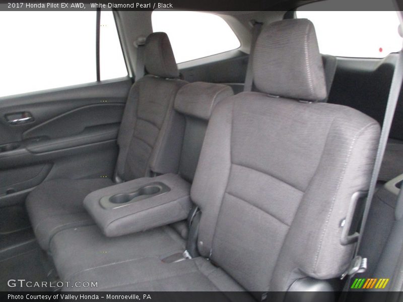 White Diamond Pearl / Black 2017 Honda Pilot EX AWD