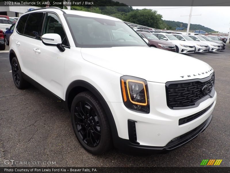 Front 3/4 View of 2021 Telluride SX AWD
