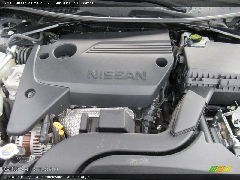 Gun Metallic / Charcoal 2017 Nissan Altima 2.5 SL