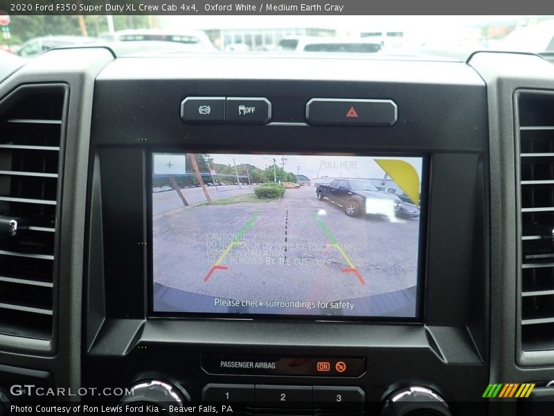 Oxford White / Medium Earth Gray 2020 Ford F350 Super Duty XL Crew Cab 4x4