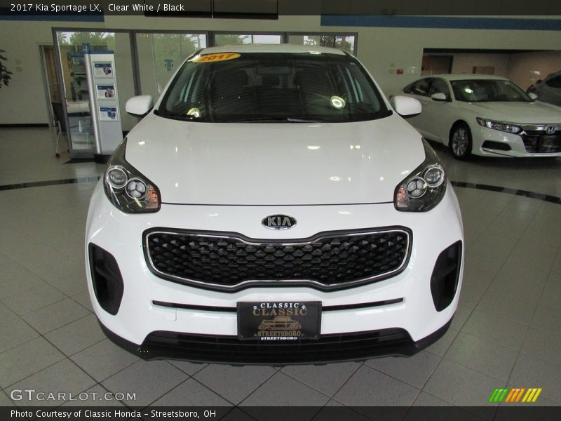 Clear White / Black 2017 Kia Sportage LX