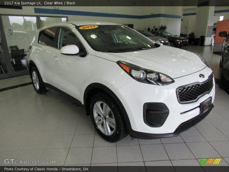 Clear White / Black 2017 Kia Sportage LX