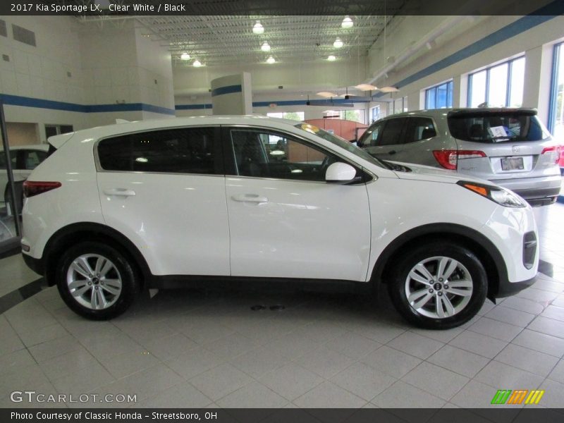 Clear White / Black 2017 Kia Sportage LX
