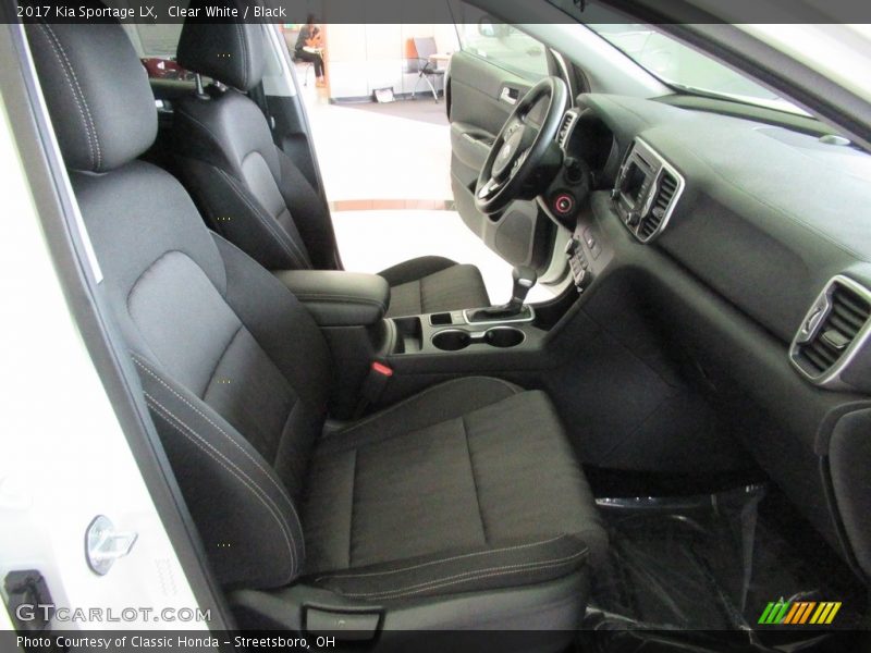Clear White / Black 2017 Kia Sportage LX
