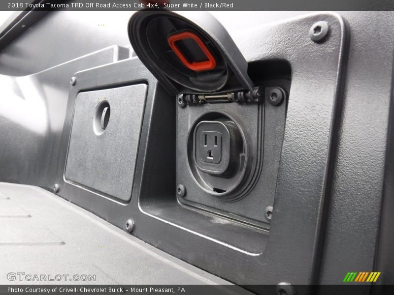 Super White / Black/Red 2018 Toyota Tacoma TRD Off Road Access Cab 4x4
