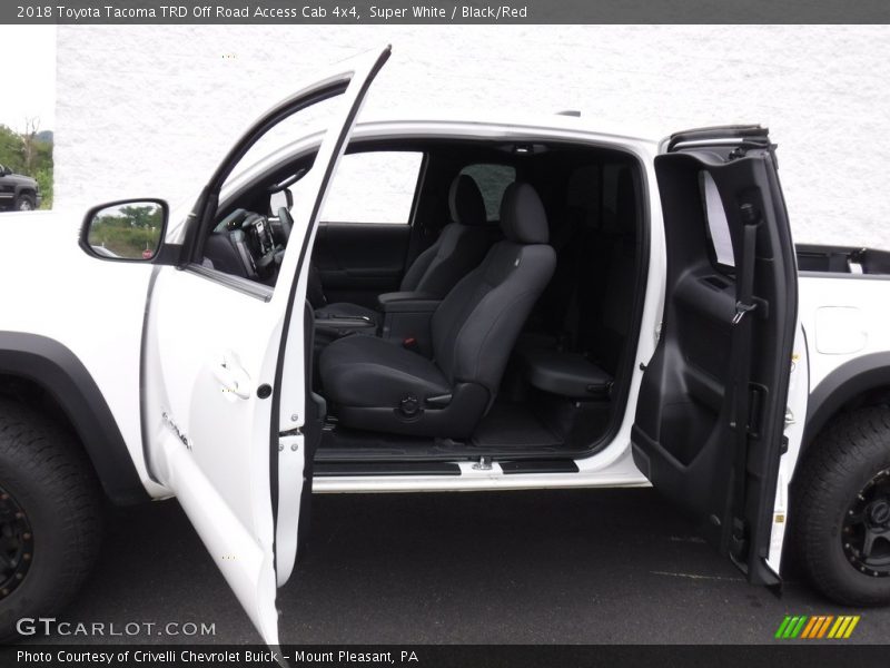 Super White / Black/Red 2018 Toyota Tacoma TRD Off Road Access Cab 4x4
