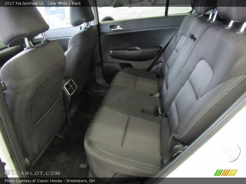 Clear White / Black 2017 Kia Sportage LX