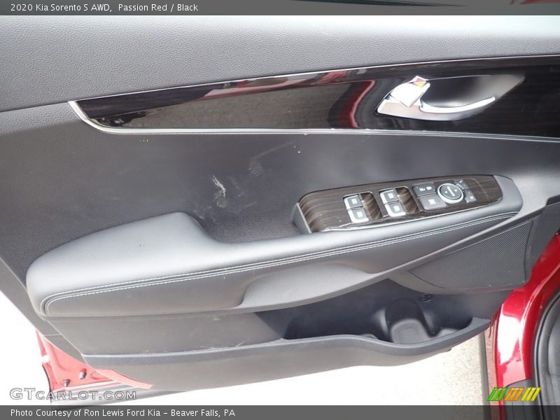 Passion Red / Black 2020 Kia Sorento S AWD