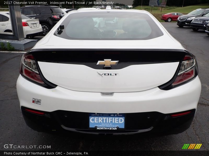 Iridescent Pearl Tricoat / Jet Black/Brandy 2017 Chevrolet Volt Premier