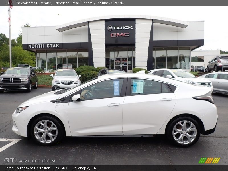 Iridescent Pearl Tricoat / Jet Black/Brandy 2017 Chevrolet Volt Premier