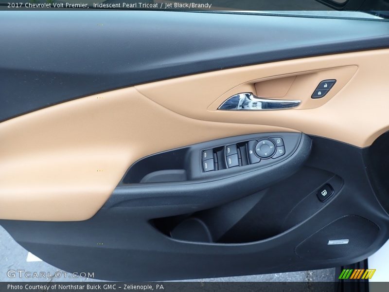 Iridescent Pearl Tricoat / Jet Black/Brandy 2017 Chevrolet Volt Premier