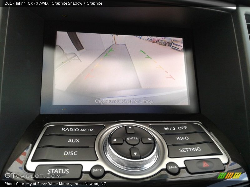 Controls of 2017 QX70 AWD