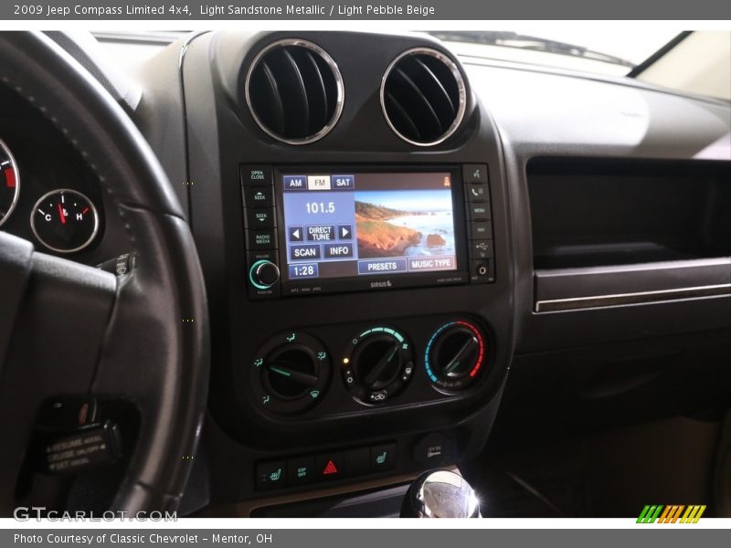 Light Sandstone Metallic / Light Pebble Beige 2009 Jeep Compass Limited 4x4