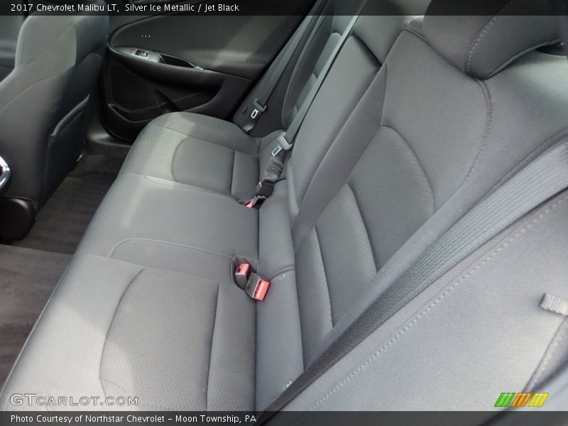 Silver Ice Metallic / Jet Black 2017 Chevrolet Malibu LT