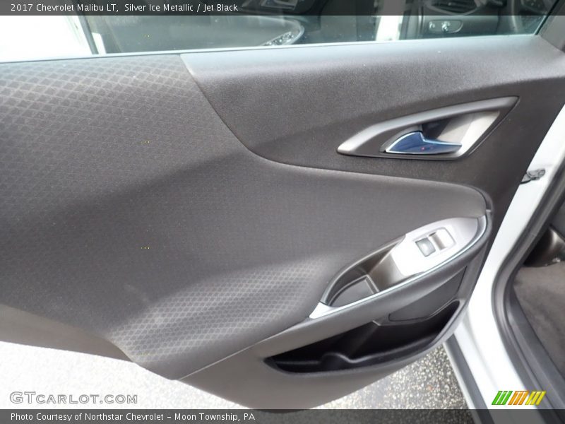 Silver Ice Metallic / Jet Black 2017 Chevrolet Malibu LT