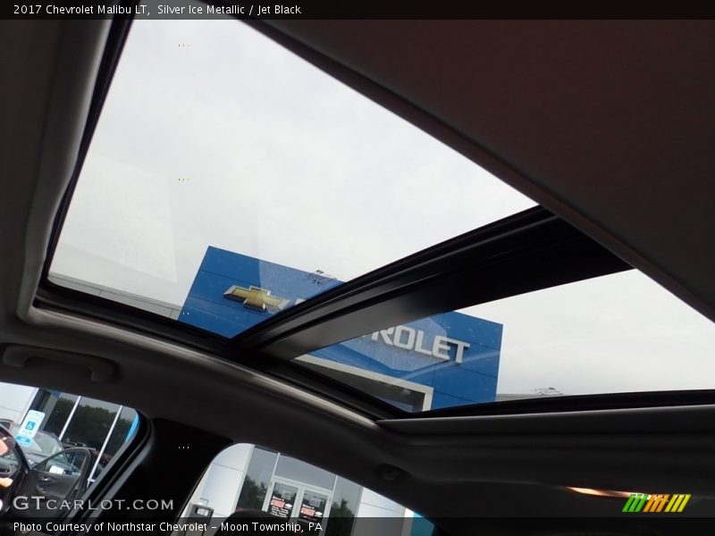 Silver Ice Metallic / Jet Black 2017 Chevrolet Malibu LT