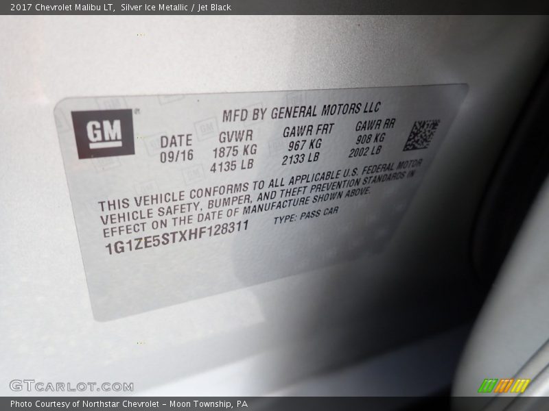 Silver Ice Metallic / Jet Black 2017 Chevrolet Malibu LT