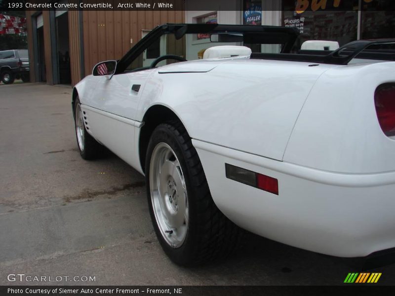 Arctic White / White 1993 Chevrolet Corvette Convertible
